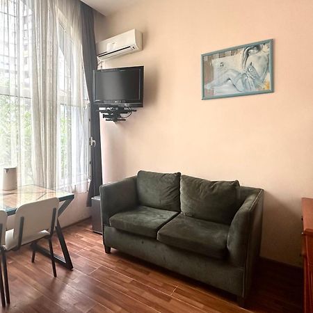 New Bella Hotel Jerevan Buitenkant foto