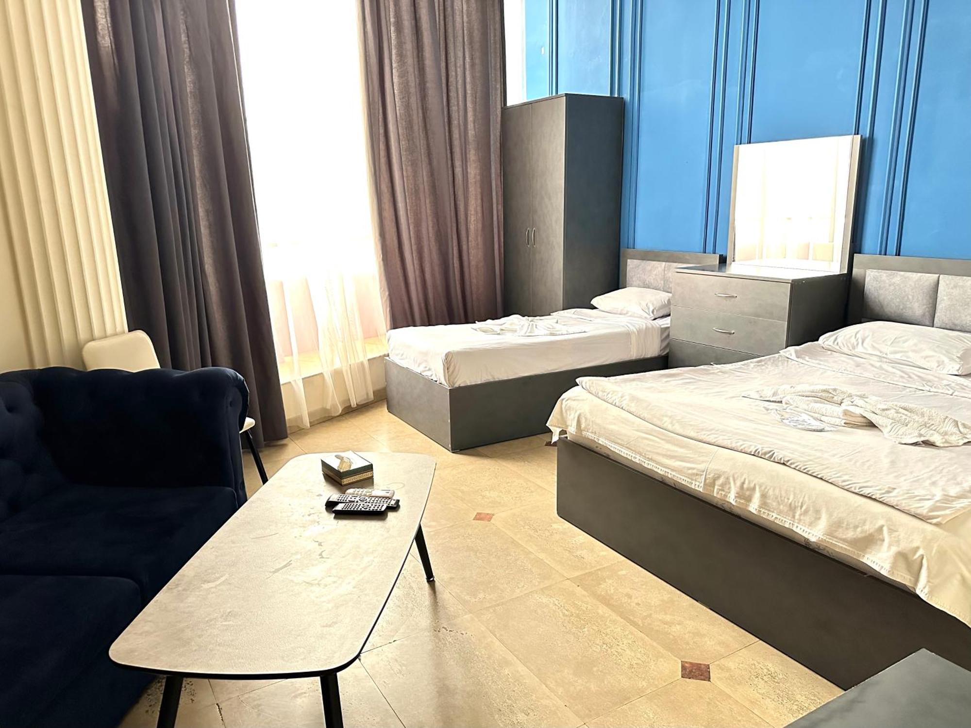 New Bella Hotel Jerevan Buitenkant foto